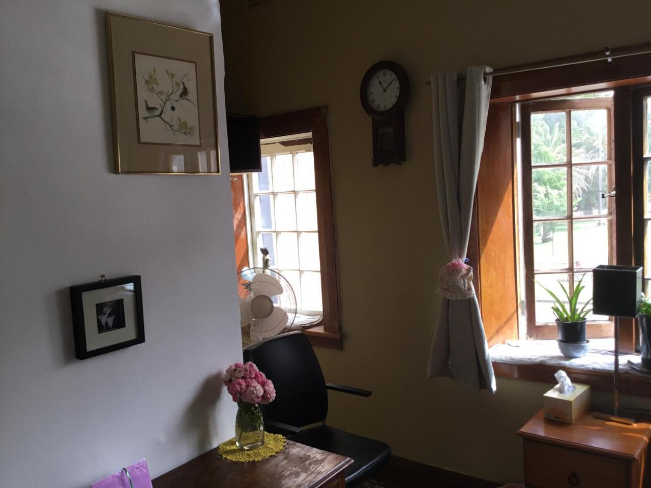 Fireside Inn Guesthouse Гоулберн Екстериор снимка