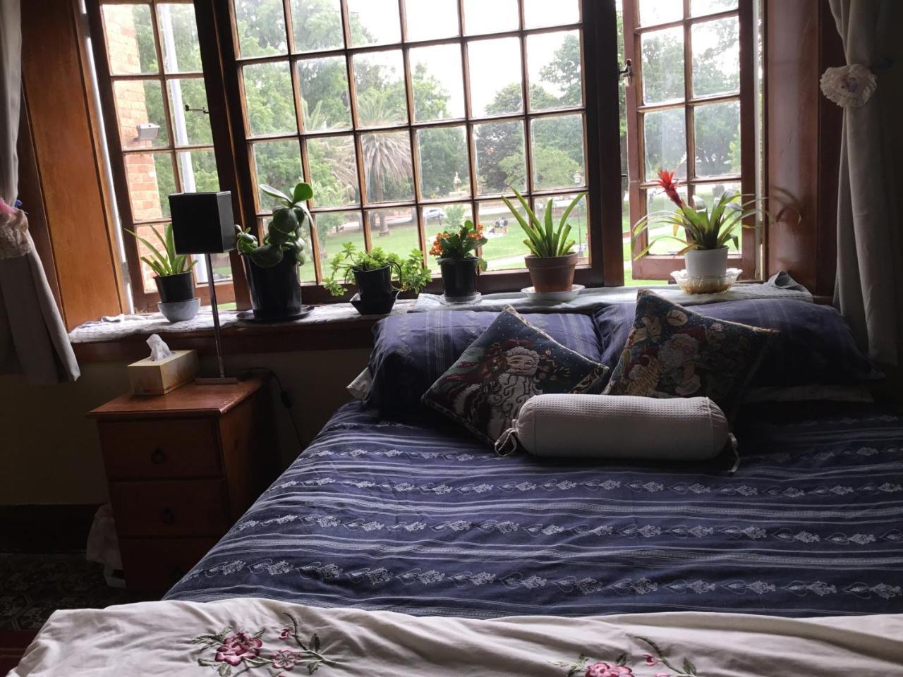 Fireside Inn Guesthouse Гоулберн Екстериор снимка