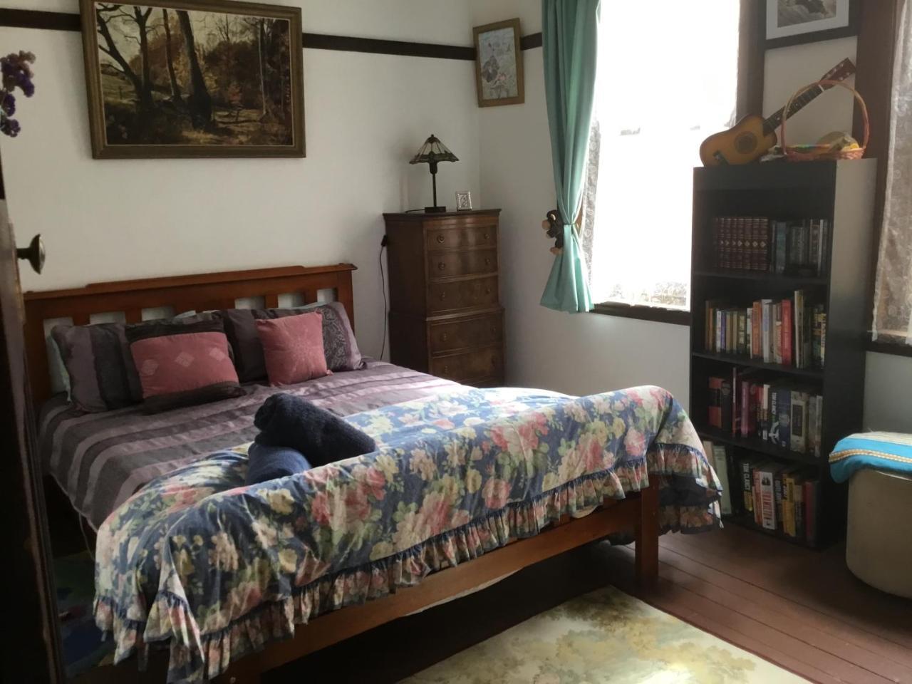 Fireside Inn Guesthouse Гоулберн Екстериор снимка