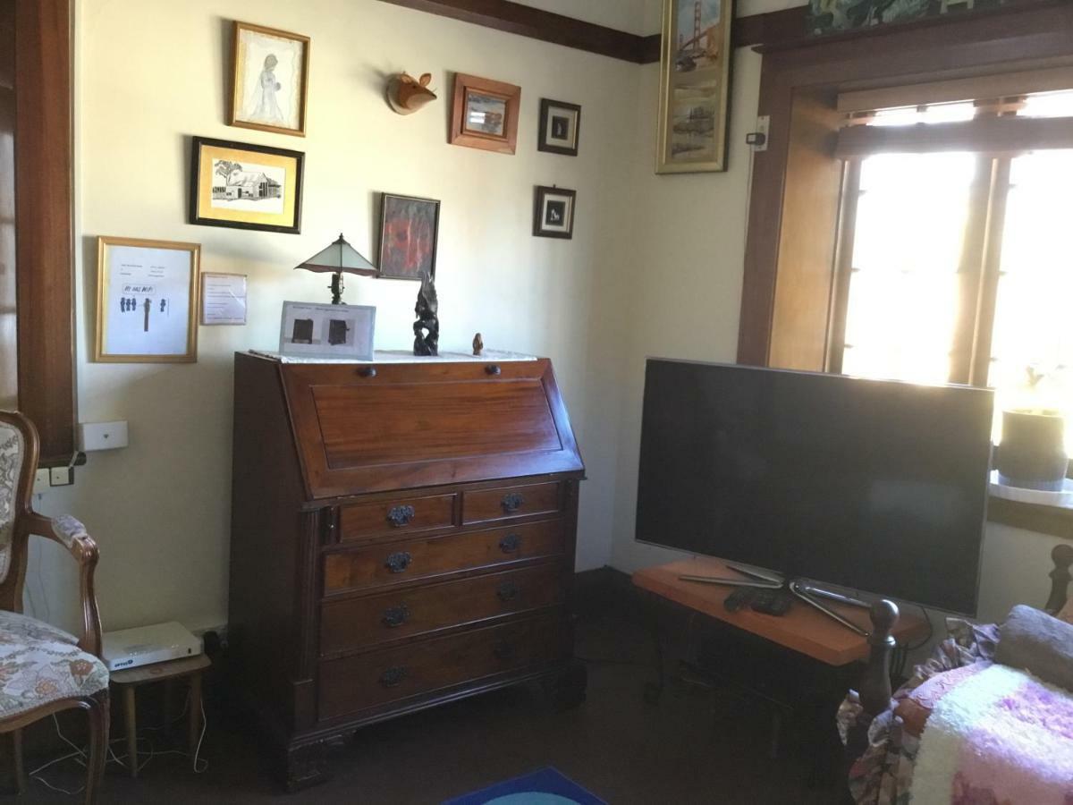 Fireside Inn Guesthouse Гоулберн Екстериор снимка